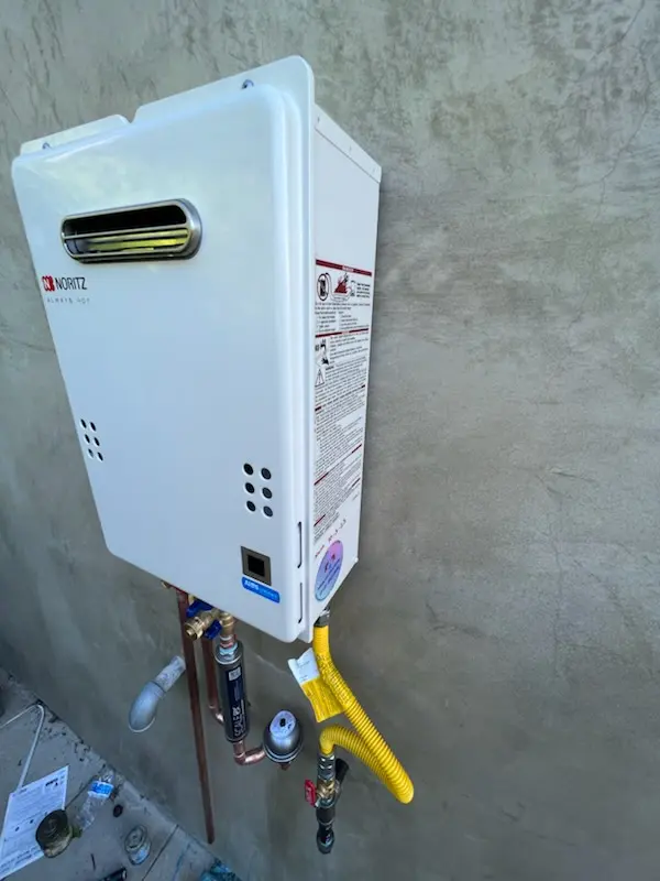 Tankless water heater installation for Windsor Forest homes